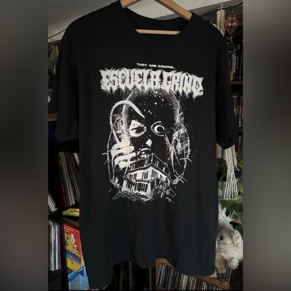Escuela Grind - They Are Coming Large Shirt Grindcore Powerviolence Death Metal